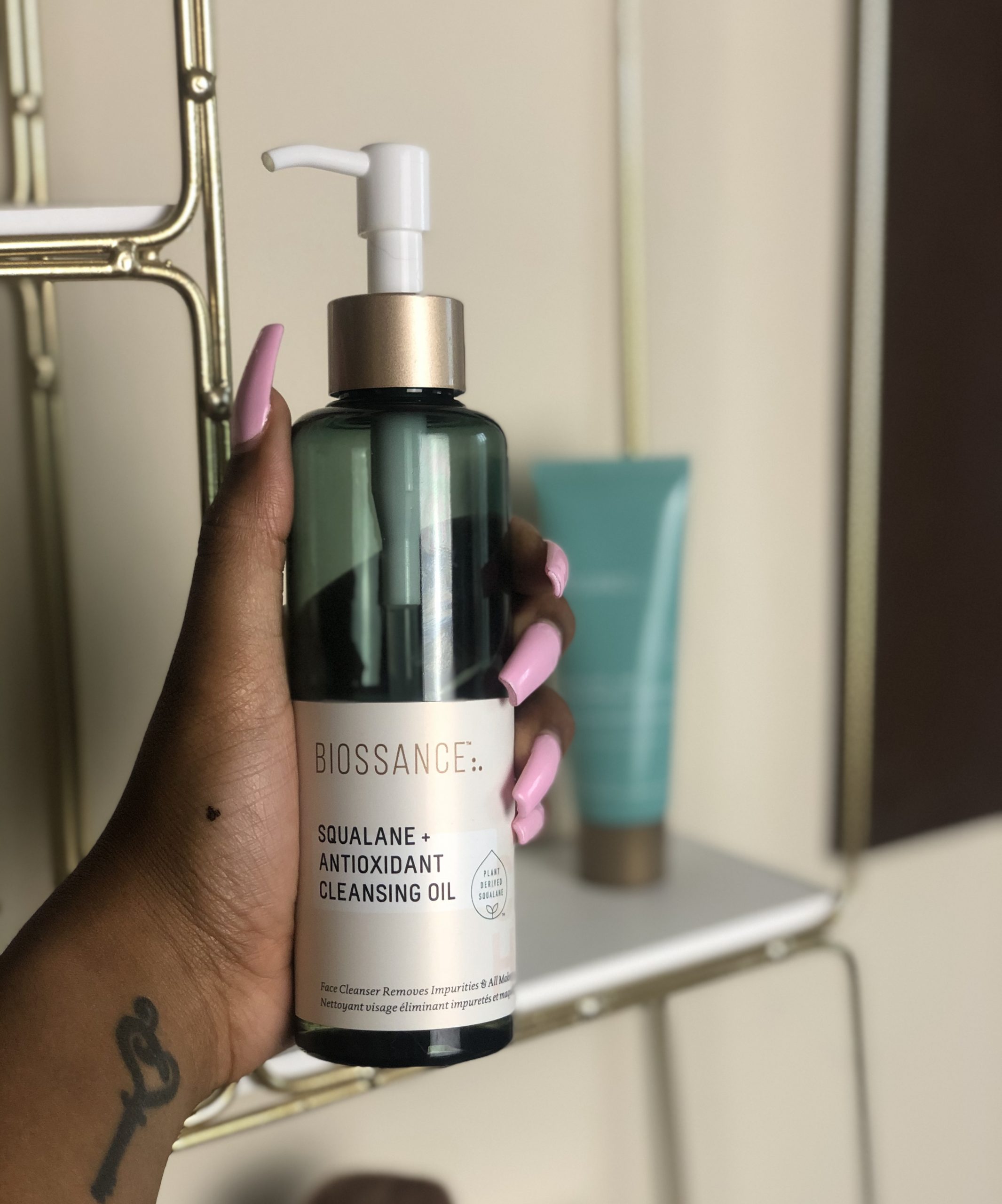 Review BIOSSANCE Squalane Antioxidant Cleansing Oil